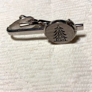 Silver tie tack with oriental building #041